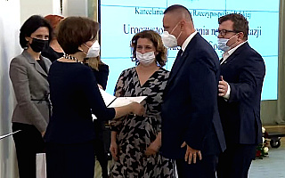 Olsztyński PCPR nagrodzony przez minister rodziny i polityki społecznej